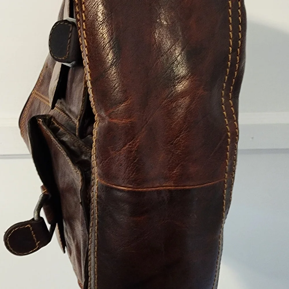 Jack Georges Voyager Hobo Crossbody Leather Bag - Picture 10 of 13